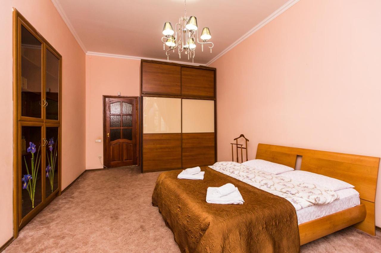 Apartment In The City Centre Lemberg Exterior foto