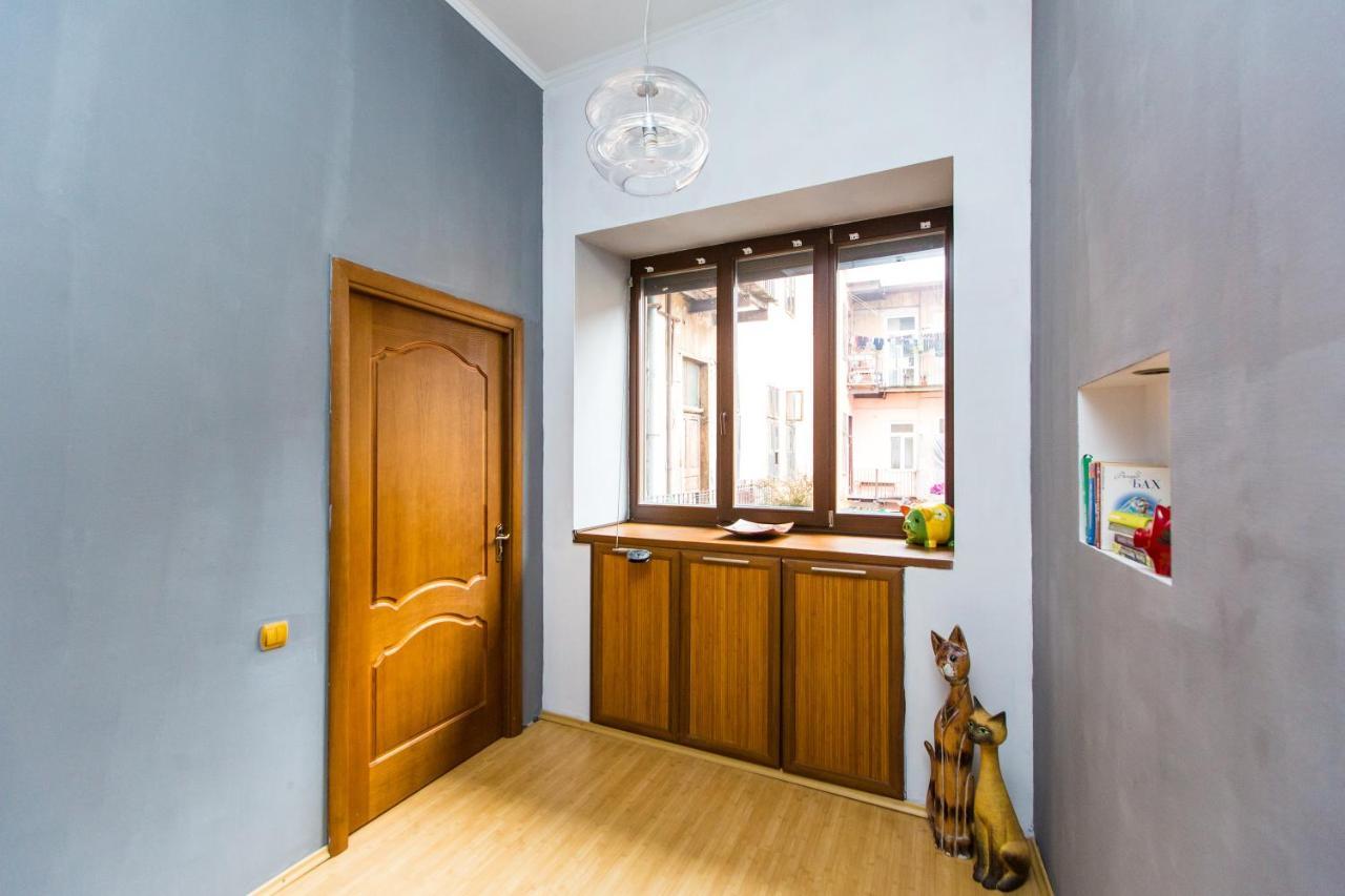 Apartment In The City Centre Lemberg Exterior foto